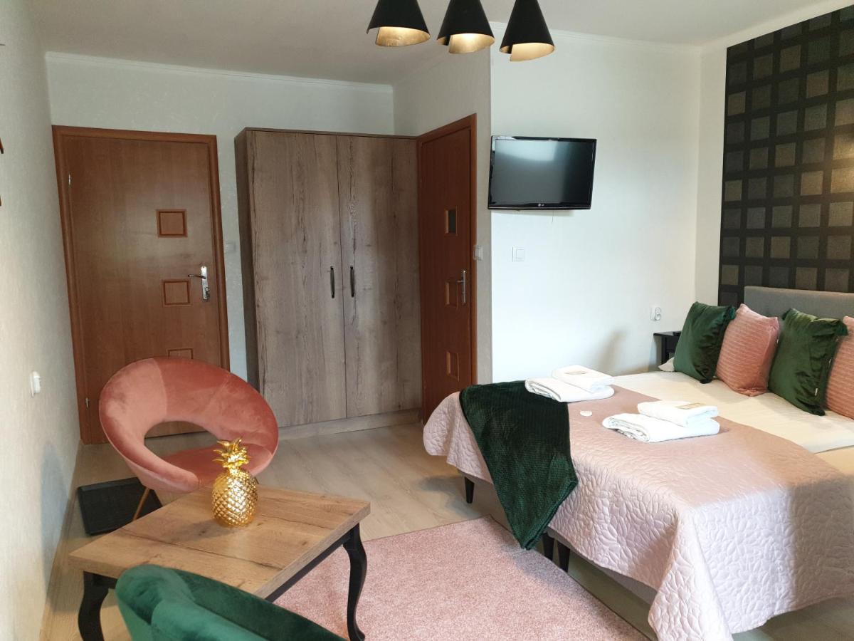 Monika Bed and Breakfast Krynica Morska Værelse billede