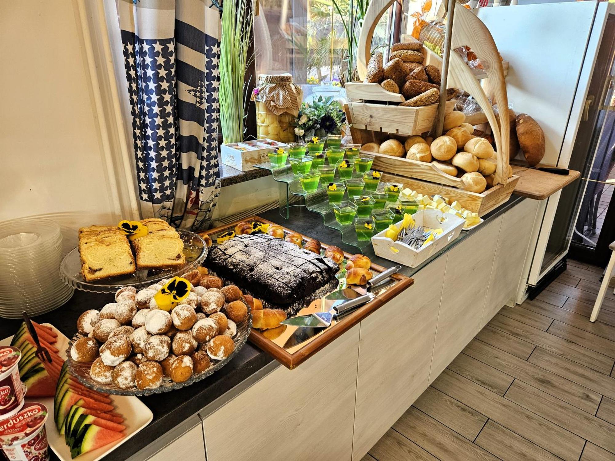 Monika Bed and Breakfast Krynica Morska Eksteriør billede